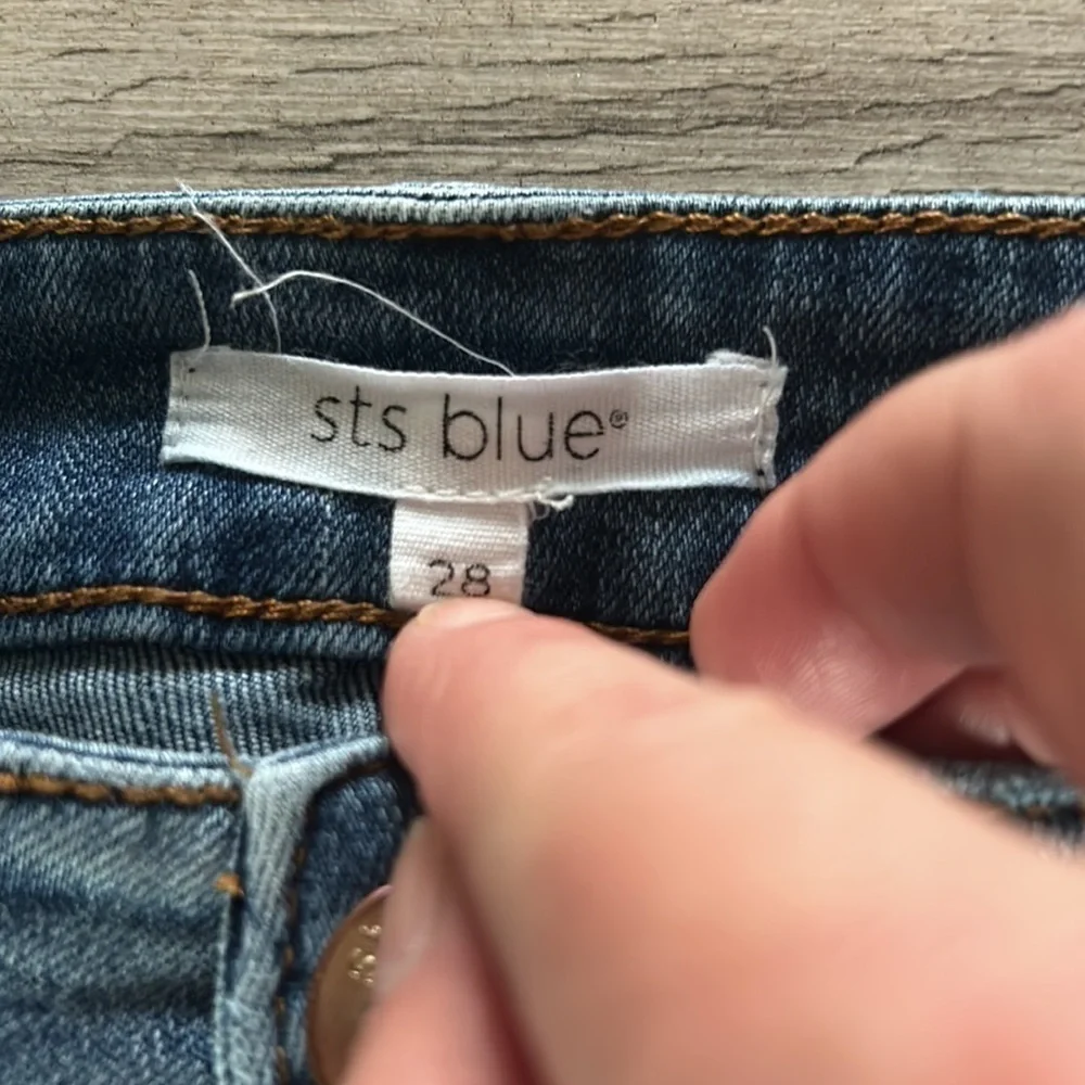 STS Blue Ellie high rise crop jeans size 28